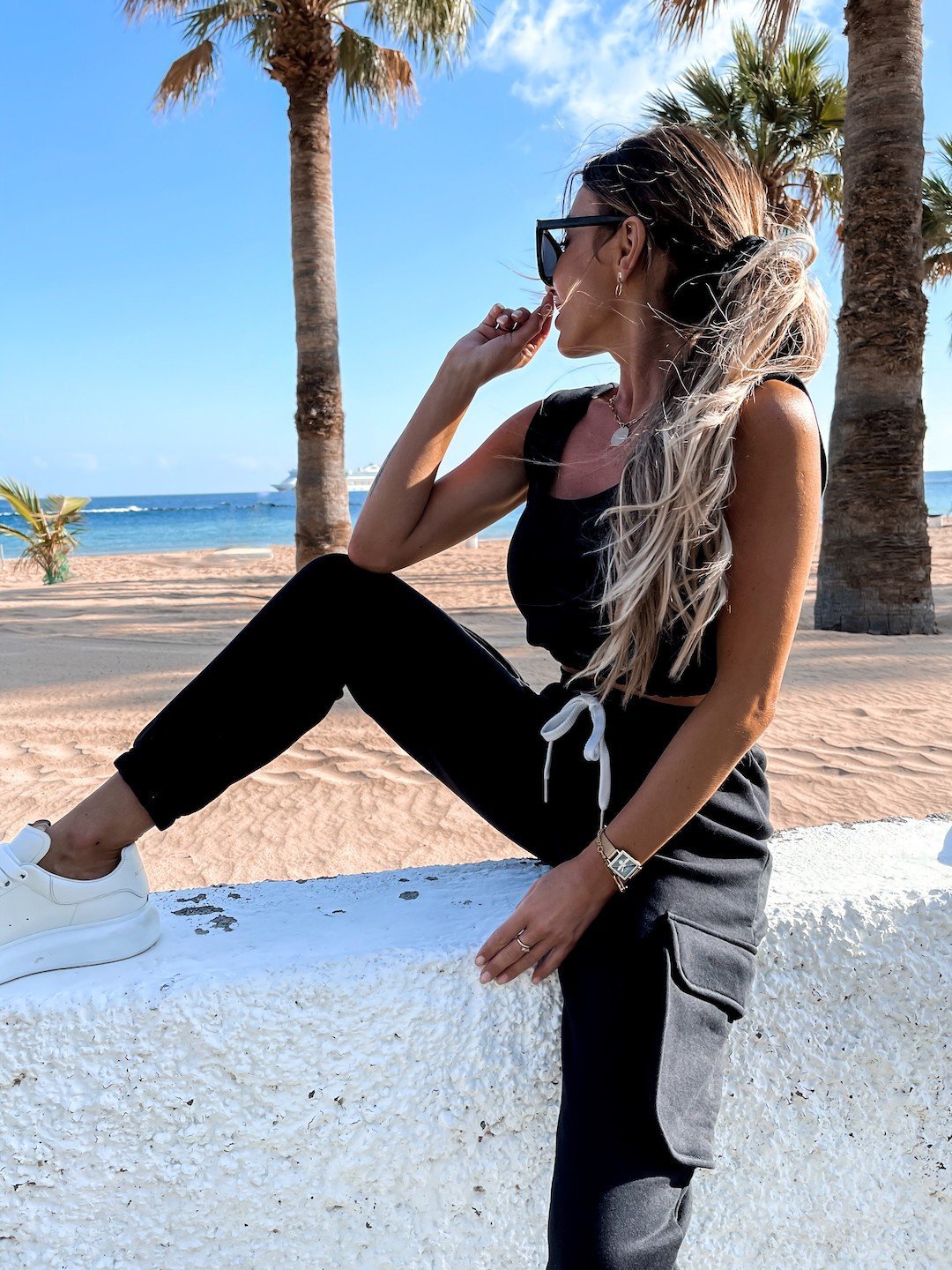Women Sportswear Crop Top & Drawstring Pants Tracksuit